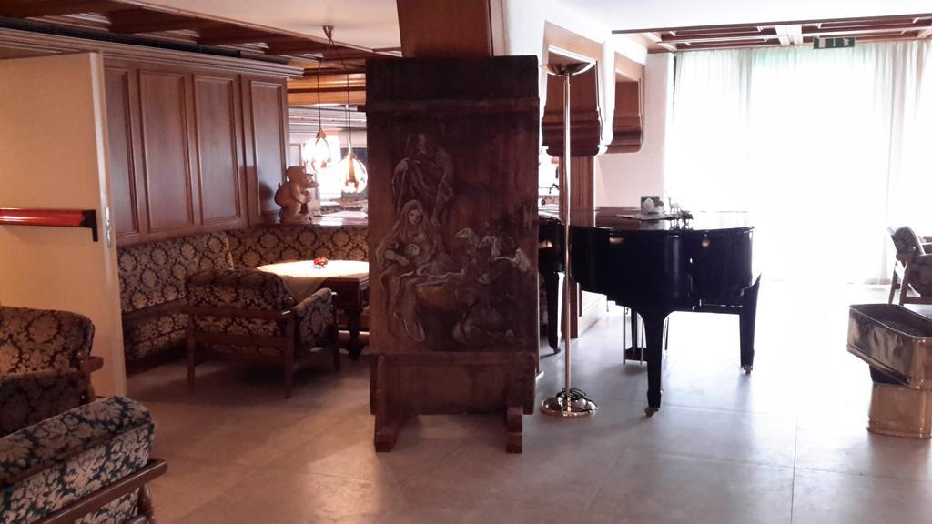 Hotel Trento Pozza di Fassa Esterno foto