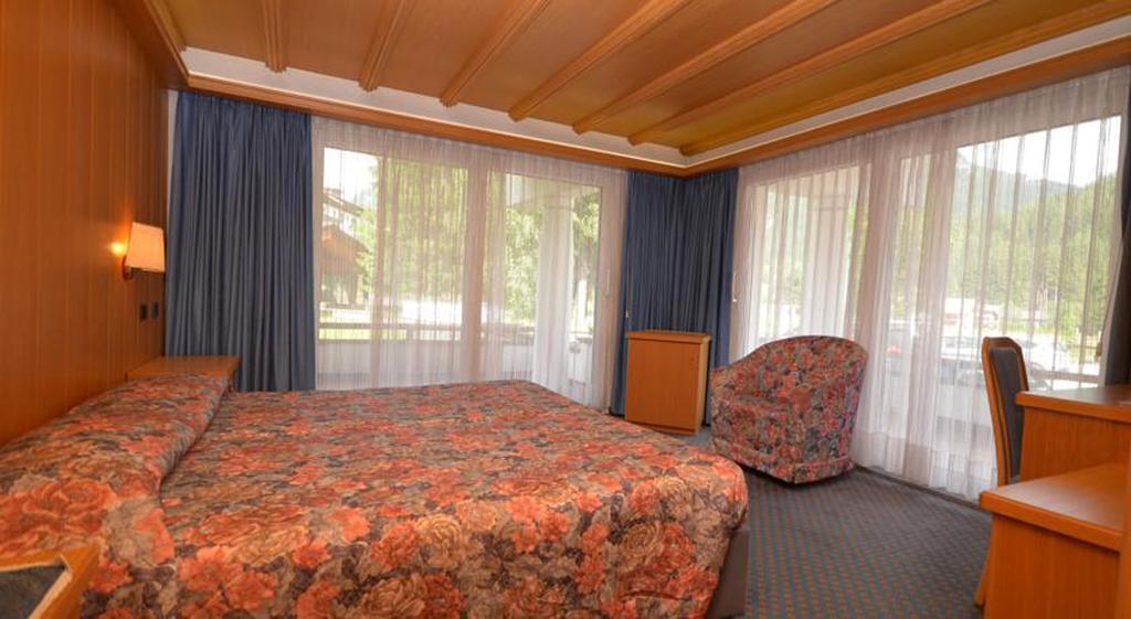 Hotel Trento Pozza di Fassa Camera foto